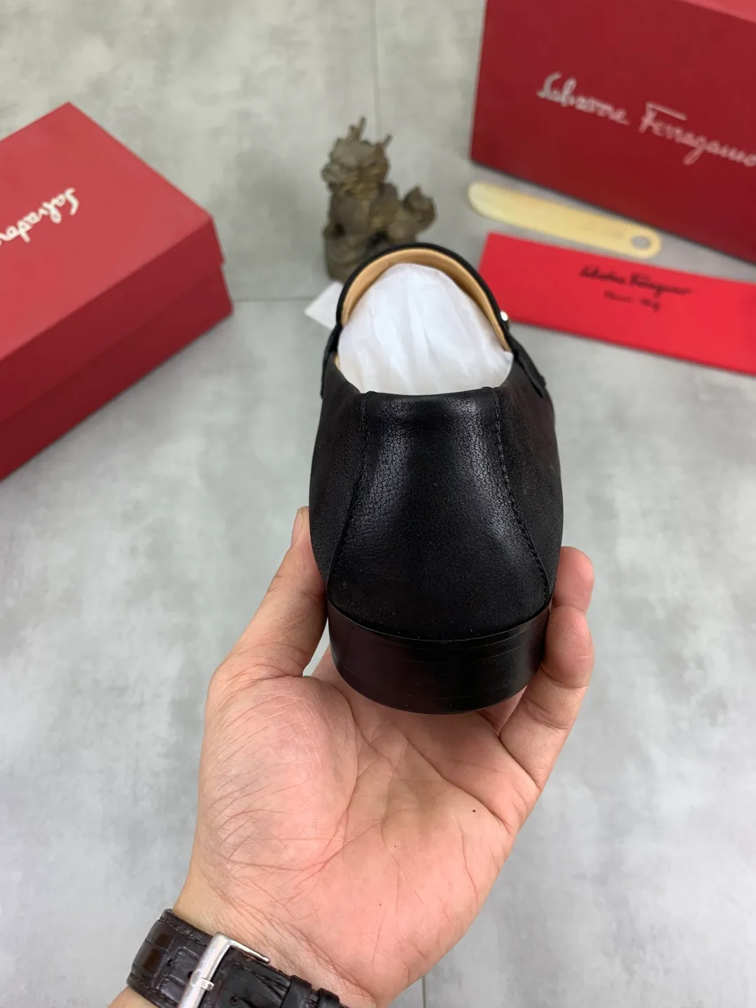 Men's Men's Shoes 💰P560💰[New Style] Water-dyed Niuli 🆘[Salvatore Ferragamo] Ferragamo's latest casual business leather shoes for men! Listed simultaneously! The fabric is made of specially imported original calfskin, the lining is made of imported water-dyed cowhide, and the original combination outsole is absolutely luxurious and leads the fashion trend. Matching code: 39-44 (45 46 customized) 2️⃣ colors available